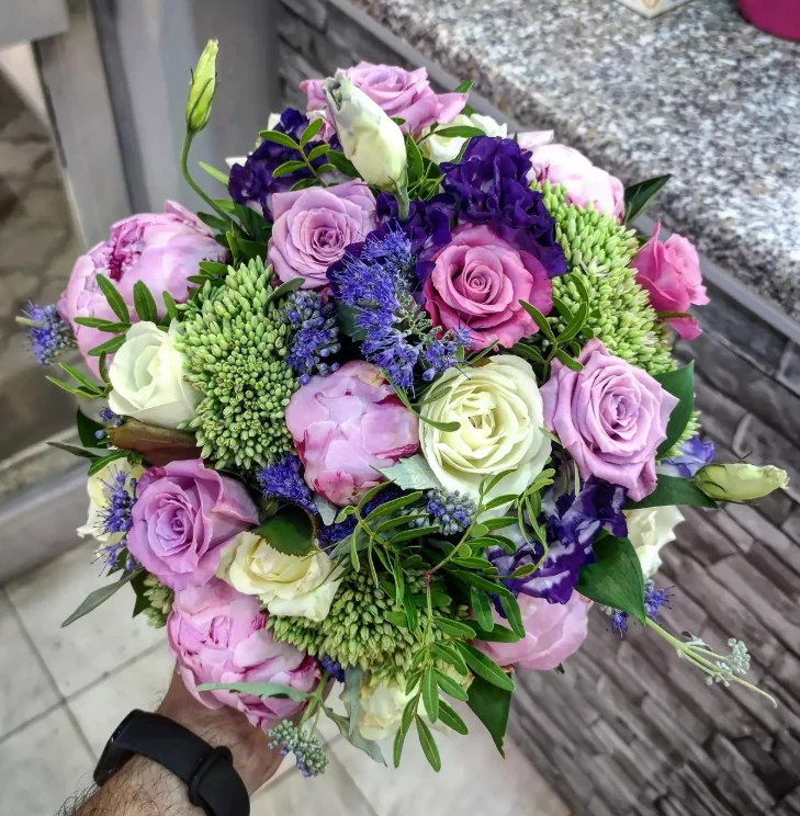 Purple & White Rose Bouquet